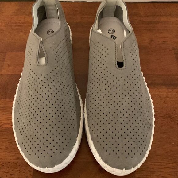 Dream Pairs size 7 1/2 gray loafers NWT - Picture 2 of 8